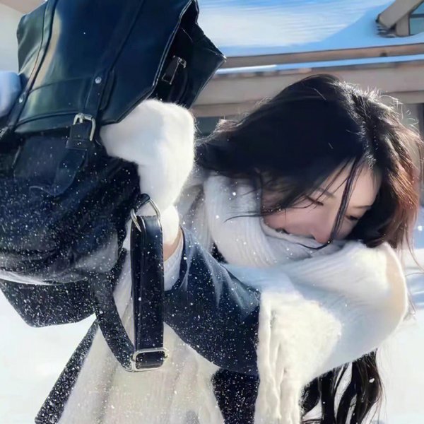 男人与婴儿